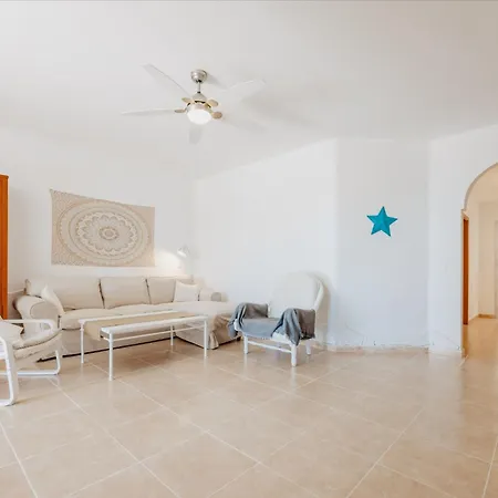 Apartamento Vista Oceano, Luminoso, Ampio, 2 Camere, Wifi